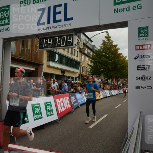 20.09.2026 - PSD Bank Halbmarathon LAZAROV Photography http://msf.ph/oto/10551187 20.09.2026 11:47:03 Ziel 1189, 1561, 1822, 2012, 2141, 2902, 3381, 3511, 4555, 4730 meine-sportfotos.de