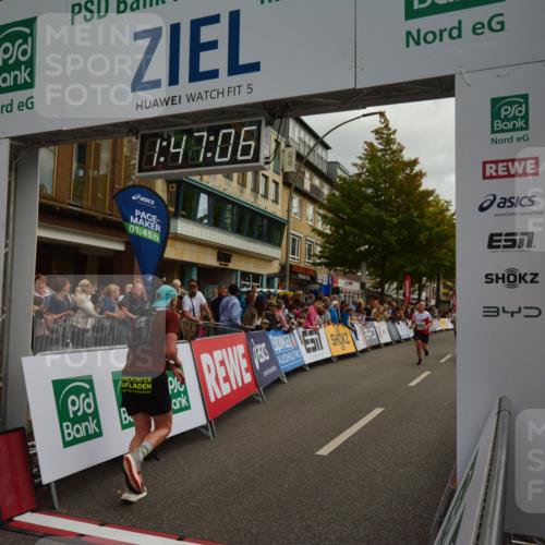 20.09.2026 - PSD Bank Halbmarathon LAZAROV Photography http://msf.ph/oto/10551198 20.09.2026 11:47:06 Ziel 1189, 1822, 2012, 2902, 3381, 3511, 4555, 4730 meine-sportfotos.de
