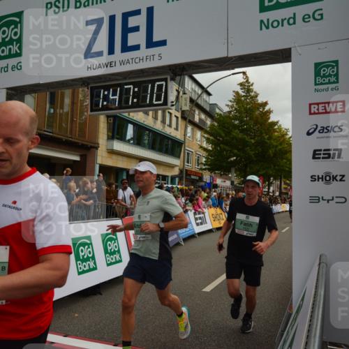 20.09.2026 - PSD Bank Halbmarathon LAZAROV Photography http://msf.ph/oto/10551205 20.09.2026 11:47:10 Ziel 1669, 1822, 2225, 2902, 3381, 3639, 4555, 4730 meine-sportfotos.de