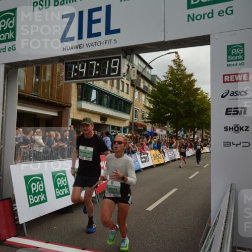 20.09.2026 - PSD Bank Halbmarathon LAZAROV Photography http://msf.ph/oto/10551214 20.09.2026 11:47:18 Ziel 1669, 2225, 3639, 4481, 4655, 4730 meine-sportfotos.de