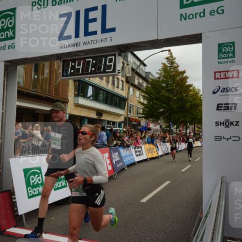 20.09.2026 - PSD Bank Halbmarathon LAZAROV Photography http://msf.ph/oto/10551215 20.09.2026 11:47:19 Ziel 1669, 2225, 2462, 3639, 4481, 4655, 4730 meine-sportfotos.de