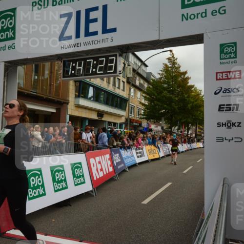 20.09.2026 - PSD Bank Halbmarathon LAZAROV Photography http://msf.ph/oto/10551221 20.09.2026 11:47:22 Ziel 1234, 1669, 2225, 2462, 3562, 3639, 4481, 4655 meine-sportfotos.de