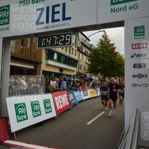 20.09.2026 - PSD Bank Halbmarathon LAZAROV Photography http://msf.ph/oto/10551225 20.09.2026 11:47:29 Ziel 1234, 2462, 2583, 2859, 3562, 4481, 4655 meine-sportfotos.de