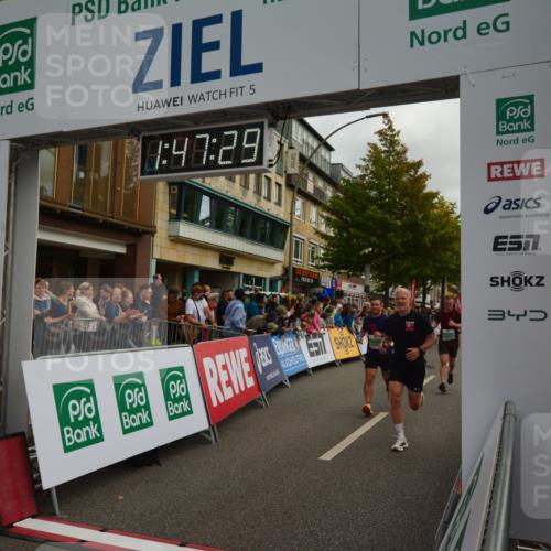 20.09.2026 - PSD Bank Halbmarathon LAZAROV Photography http://msf.ph/oto/10551226 20.09.2026 11:47:29 Ziel 1234, 2462, 2583, 2859, 3562, 4481, 4655 meine-sportfotos.de