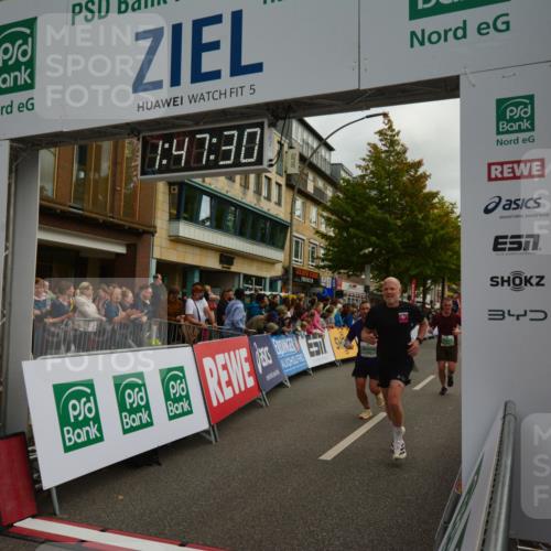 20.09.2026 - PSD Bank Halbmarathon LAZAROV Photography http://msf.ph/oto/10551227 20.09.2026 11:47:29 Ziel 1234, 2462, 2583, 2859, 3562, 4481, 4655 meine-sportfotos.de
