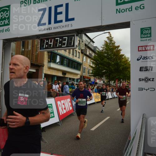 20.09.2026 - PSD Bank Halbmarathon LAZAROV Photography http://msf.ph/oto/10551231 20.09.2026 11:47:30 Ziel 1234, 2074, 2462, 2583, 2859, 3562, 4481, 4655 meine-sportfotos.de