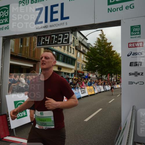20.09.2026 - PSD Bank Halbmarathon LAZAROV Photography http://msf.ph/oto/10551239 20.09.2026 11:47:32 Ziel 1234, 2074, 2462, 2583, 2859, 3562, 3914, 4481, 4655 meine-sportfotos.de