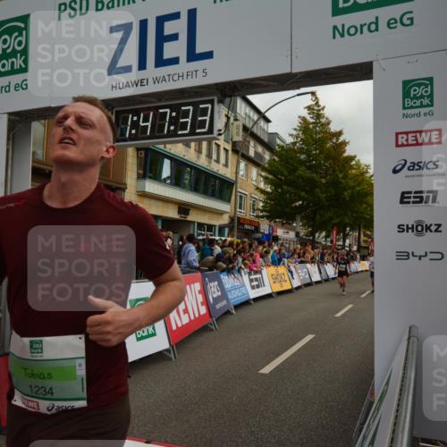 20.09.2026 - PSD Bank Halbmarathon LAZAROV Photography http://msf.ph/oto/10551240 20.09.2026 11:47:32 Ziel 1234, 2074, 2462, 2583, 2859, 3562, 3914, 4481, 4655 meine-sportfotos.de