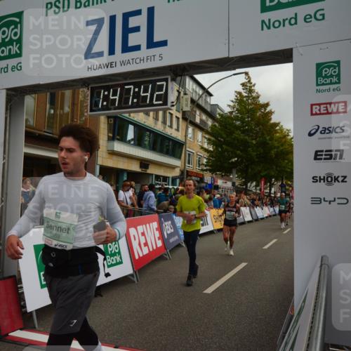 20.09.2026 - PSD Bank Halbmarathon LAZAROV Photography http://msf.ph/oto/10551247 20.09.2026 11:47:42 Ziel 1661, 1712, 2074, 2177, 2828, 2836, 2859, 3239, 3330, 3504, 3586, 3914, 4248, 4262, 4662 meine-sportfotos.de