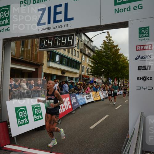 20.09.2026 - PSD Bank Halbmarathon LAZAROV Photography http://msf.ph/oto/10551256 20.09.2026 11:47:43 Ziel 1661, 1712, 2074, 2177, 2828, 2836, 2859, 3239, 3330, 3504, 3586, 3914, 4248, 4262, 4622, 4662 meine-sportfotos.de