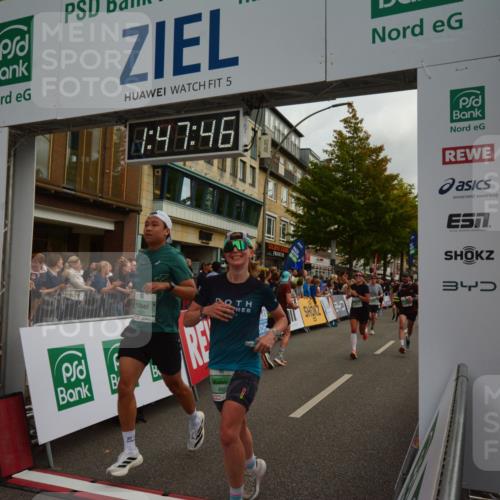 20.09.2026 - PSD Bank Halbmarathon LAZAROV Photography http://msf.ph/oto/10551259 20.09.2026 11:47:46 Ziel 1661, 1712, 1897, 2074, 2177, 2828, 2836, 2859, 3239, 3330, 3504, 3586, 3914, 4226, 4248, 4262, 4622, 4662 meine-sportfotos.de