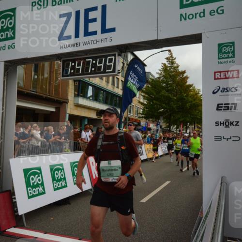 20.09.2026 - PSD Bank Halbmarathon LAZAROV Photography http://msf.ph/oto/10551271 20.09.2026 11:47:48 Ziel 1661, 1712, 1897, 2074, 2177, 2828, 2836, 3239, 3330, 3504, 3586, 3914, 4226, 4248, 4262, 4622, 4662 meine-sportfotos.de