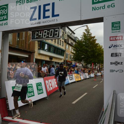 20.09.2026 - PSD Bank Halbmarathon LAZAROV Photography http://msf.ph/oto/10551311 20.09.2026 11:48:02 Ziel 1440, 1897, 2309, 2451, 2674, 2707, 3089, 4117, 4226, 4739 meine-sportfotos.de