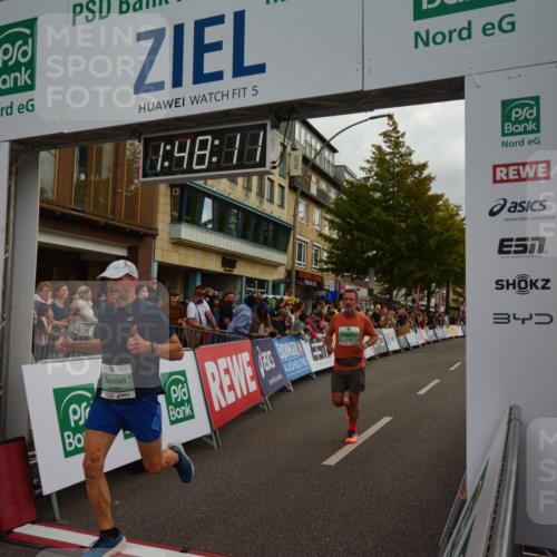 20.09.2026 - PSD Bank Halbmarathon LAZAROV Photography http://msf.ph/oto/10551327 20.09.2026 11:48:10 Ziel 1440, 2309, 2674, 3089, 4526, 4739 meine-sportfotos.de