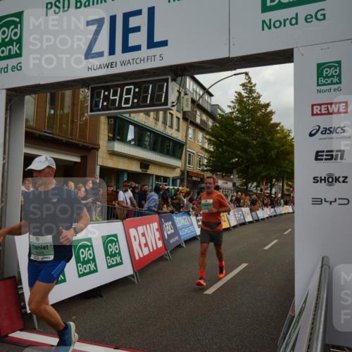 20.09.2026 - PSD Bank Halbmarathon LAZAROV Photography http://msf.ph/oto/10551328 20.09.2026 11:48:11 Ziel 1440, 2309, 2674, 3005, 3089, 4311, 4526, 4739 meine-sportfotos.de