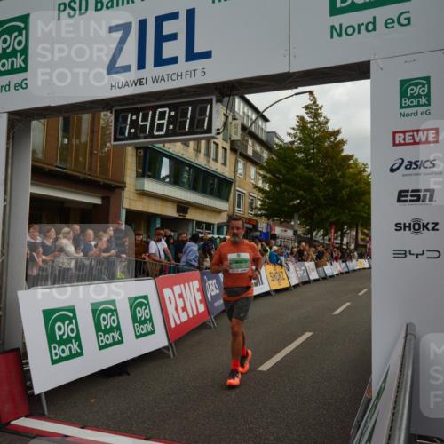 20.09.2026 - PSD Bank Halbmarathon LAZAROV Photography http://msf.ph/oto/10551330 20.09.2026 11:48:11 Ziel 1440, 2309, 2674, 3005, 3089, 4311, 4526, 4739 meine-sportfotos.de