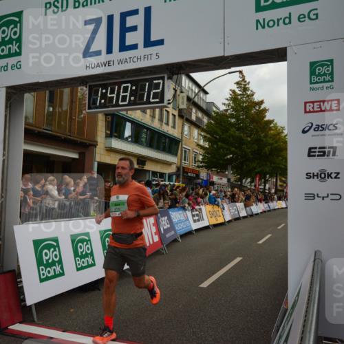 20.09.2026 - PSD Bank Halbmarathon LAZAROV Photography http://msf.ph/oto/10551333 20.09.2026 11:48:11 Ziel 1440, 2309, 2674, 3005, 3089, 4311, 4526, 4739 meine-sportfotos.de
