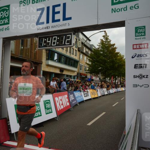 20.09.2026 - PSD Bank Halbmarathon LAZAROV Photography http://msf.ph/oto/10551335 20.09.2026 11:48:12 Ziel 1440, 2309, 2674, 3005, 3089, 4311, 4526, 4739 meine-sportfotos.de