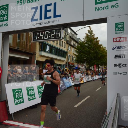 20.09.2026 - PSD Bank Halbmarathon LAZAROV Photography http://msf.ph/oto/10551343 20.09.2026 11:48:23 Ziel 1123, 2204, 3005, 3920, 4144, 4253, 4311, 4526, 4585 meine-sportfotos.de