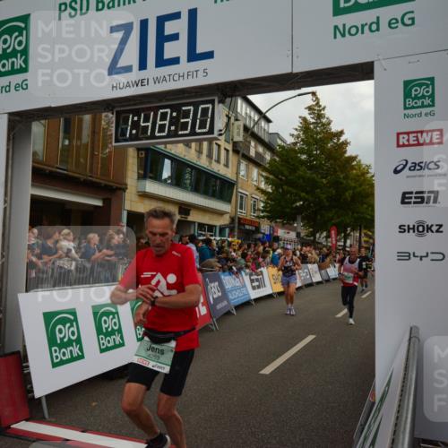 20.09.2026 - PSD Bank Halbmarathon LAZAROV Photography http://msf.ph/oto/10551359 20.09.2026 11:48:29 Ziel 1123, 2204, 3005, 3920, 4144, 4253, 4311, 4585 meine-sportfotos.de