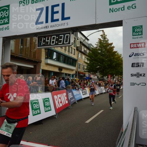20.09.2026 - PSD Bank Halbmarathon LAZAROV Photography http://msf.ph/oto/10551361 20.09.2026 11:48:30 Ziel 1123, 2204, 2552, 3920, 4144, 4253, 4585 meine-sportfotos.de
