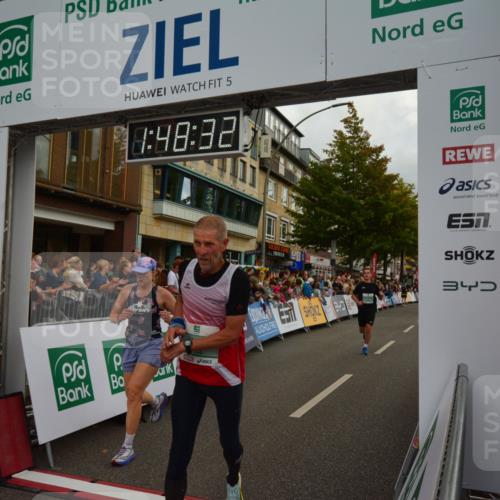 20.09.2026 - PSD Bank Halbmarathon LAZAROV Photography http://msf.ph/oto/10551366 20.09.2026 11:48:32 Ziel 2204, 2311, 2552, 2571, 3635, 3920, 4144, 4253, 4585 meine-sportfotos.de