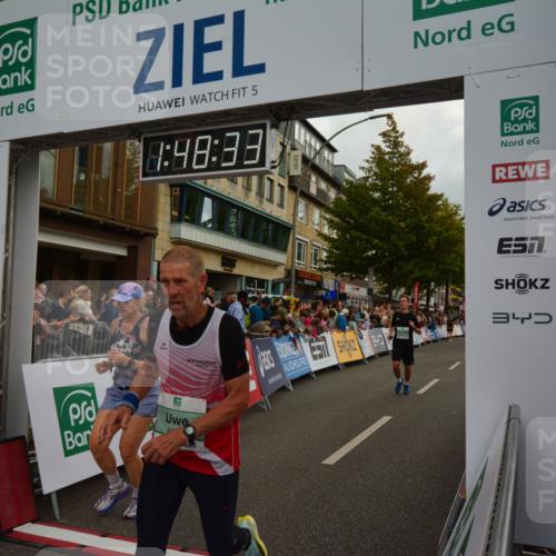 20.09.2026 - PSD Bank Halbmarathon LAZAROV Photography http://msf.ph/oto/10551367 20.09.2026 11:48:32 Ziel 2204, 2311, 2552, 2571, 3635, 3920, 4144, 4253, 4585 meine-sportfotos.de