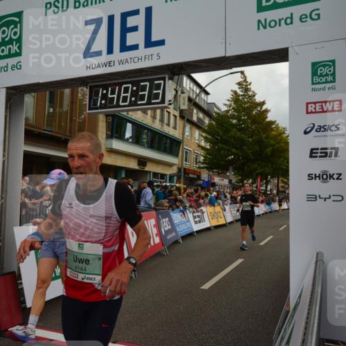20.09.2026 - PSD Bank Halbmarathon LAZAROV Photography http://msf.ph/oto/10551368 20.09.2026 11:48:32 Ziel 2204, 2311, 2552, 2571, 3635, 3920, 4144, 4253, 4585 meine-sportfotos.de