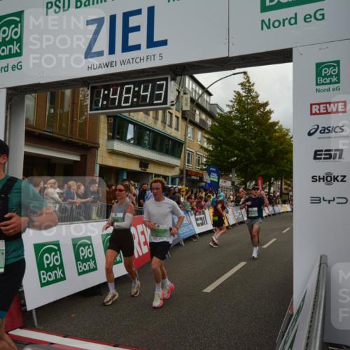 20.09.2026 - PSD Bank Halbmarathon LAZAROV Photography http://msf.ph/oto/10551378 20.09.2026 11:48:42 Ziel 1464, 2311, 2552, 2571, 3298, 3635, 3761, 4627 meine-sportfotos.de