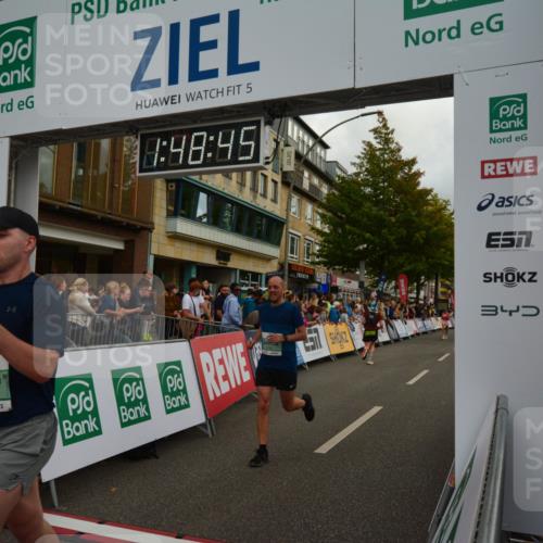 20.09.2026 - PSD Bank Halbmarathon LAZAROV Photography http://msf.ph/oto/10551385 20.09.2026 11:48:44 Ziel 1464, 2311, 2552, 2571, 3298, 3635, 3761, 3797, 4627 meine-sportfotos.de