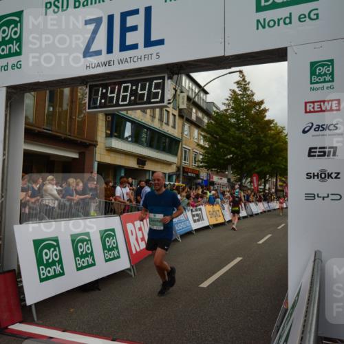 20.09.2026 - PSD Bank Halbmarathon LAZAROV Photography http://msf.ph/oto/10551386 20.09.2026 11:48:44 Ziel 1464, 2311, 2552, 2571, 3298, 3635, 3761, 3797, 4627 meine-sportfotos.de