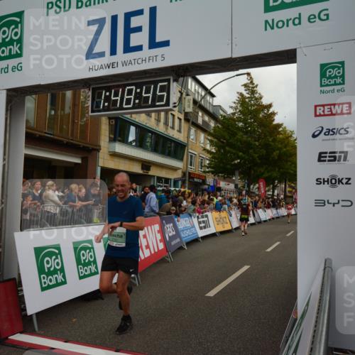 20.09.2026 - PSD Bank Halbmarathon LAZAROV Photography http://msf.ph/oto/10551388 20.09.2026 11:48:45 Ziel 1464, 1559, 2311, 2552, 2571, 3298, 3635, 3761, 3797, 4627 meine-sportfotos.de