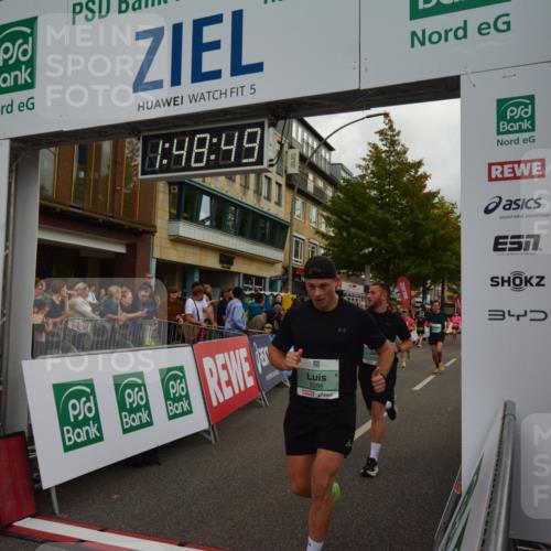 20.09.2026 - PSD Bank Halbmarathon LAZAROV Photography http://msf.ph/oto/10551390 20.09.2026 11:48:49 Ziel 1464, 1559, 2311, 2571, 3298, 3635, 3761, 3797, 4627 meine-sportfotos.de