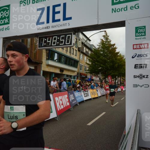 20.09.2026 - PSD Bank Halbmarathon LAZAROV Photography http://msf.ph/oto/10551396 20.09.2026 11:48:50 Ziel 1464, 1559, 3298, 3635, 3761, 3797, 4627 meine-sportfotos.de