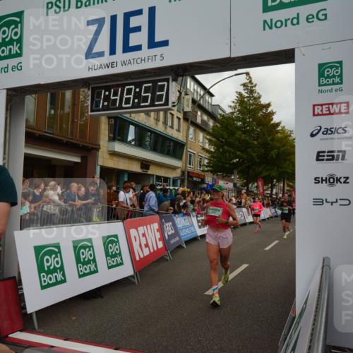 20.09.2026 - PSD Bank Halbmarathon LAZAROV Photography http://msf.ph/oto/10551400 20.09.2026 11:48:53 Ziel 1464, 1559, 3298, 3797, 4627 meine-sportfotos.de