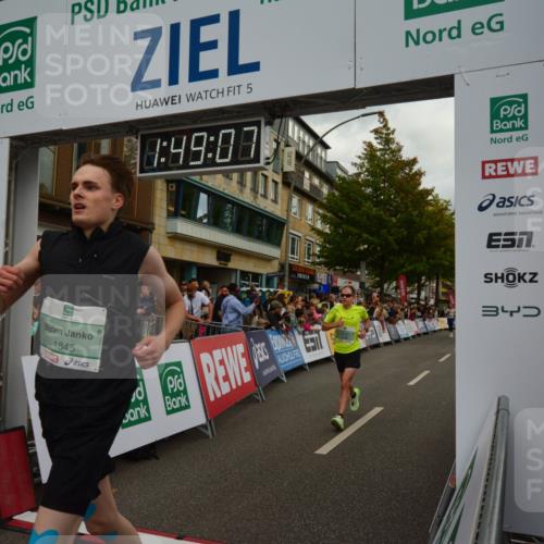 20.09.2026 - PSD Bank Halbmarathon LAZAROV Photography http://msf.ph/oto/10551421 20.09.2026 11:49:06 Ziel 1845, 2420, 2799, 4150, 4154, 4208, 4686, 4756 meine-sportfotos.de