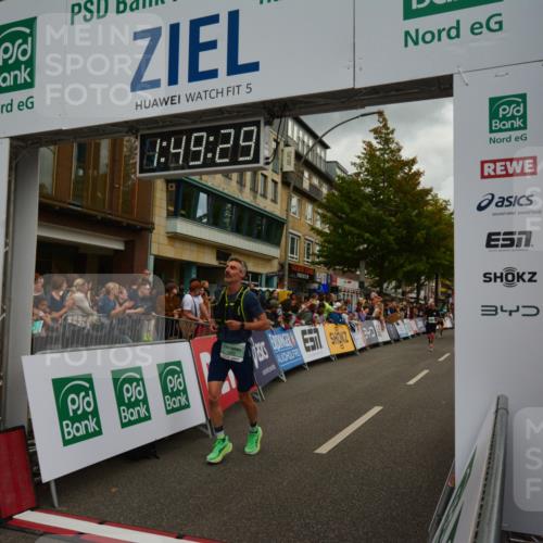 20.09.2026 - PSD Bank Halbmarathon LAZAROV Photography http://msf.ph/oto/10551471 20.09.2026 11:49:29 Ziel 1025, 1233, 1248, 1577, 1720, 2255, 2330, 2344, 3214, 3355 meine-sportfotos.de