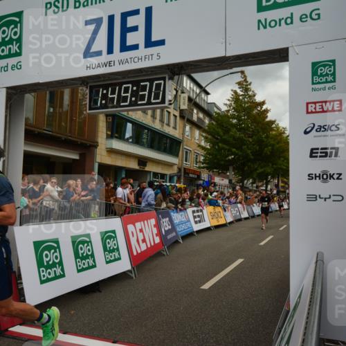 20.09.2026 - PSD Bank Halbmarathon LAZAROV Photography http://msf.ph/oto/10551474 20.09.2026 11:49:30 Ziel 1025, 1233, 1248, 1720, 2255, 2330, 2344, 3214, 3355 meine-sportfotos.de