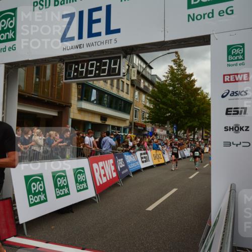 20.09.2026 - PSD Bank Halbmarathon LAZAROV Photography http://msf.ph/oto/10551480 20.09.2026 11:49:33 Ziel 1025, 1233, 1248, 1720, 2255, 2330, 2344, 3214, 3355, 4612 meine-sportfotos.de