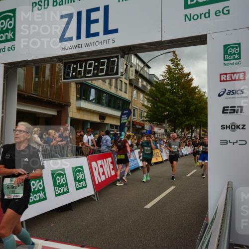 20.09.2026 - PSD Bank Halbmarathon LAZAROV Photography http://msf.ph/oto/10551488 20.09.2026 11:49:37 Ziel 1025, 1248, 1720, 2255, 2330, 3214, 3355, 3614, 4612 meine-sportfotos.de