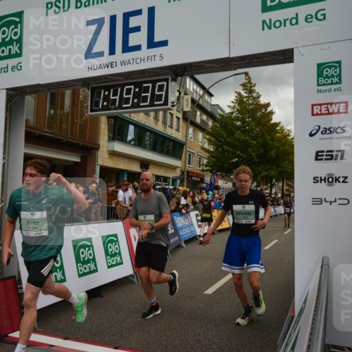 20.09.2026 - PSD Bank Halbmarathon LAZAROV Photography http://msf.ph/oto/10551491 20.09.2026 11:49:39 Ziel 1025, 1248, 1416, 1720, 2255, 2330, 3214, 3355, 3614, 4612 meine-sportfotos.de