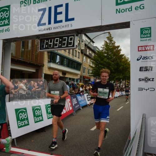 20.09.2026 - PSD Bank Halbmarathon LAZAROV Photography http://msf.ph/oto/10551492 20.09.2026 11:49:39 Ziel 1025, 1248, 1416, 1720, 2255, 2330, 3214, 3355, 3614, 4612 meine-sportfotos.de