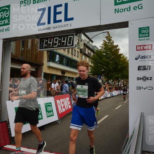 20.09.2026 - PSD Bank Halbmarathon LAZAROV Photography http://msf.ph/oto/10551494 20.09.2026 11:49:39 Ziel 1025, 1248, 1416, 1720, 2255, 2330, 3214, 3355, 3614, 4612 meine-sportfotos.de