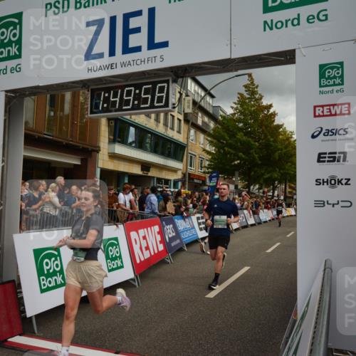 20.09.2026 - PSD Bank Halbmarathon LAZAROV Photography http://msf.ph/oto/10551521 20.09.2026 11:49:57 Ziel 1048, 1241, 1416, 1774, 2765, 2890, 2962, 4278, 4279, 4605 meine-sportfotos.de