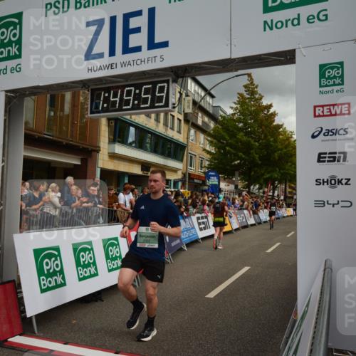 20.09.2026 - PSD Bank Halbmarathon LAZAROV Photography http://msf.ph/oto/10551525 20.09.2026 11:49:58 Ziel 1048, 1241, 1774, 2765, 2890, 2962, 4278, 4279, 4605 meine-sportfotos.de