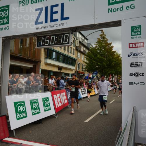 20.09.2026 - PSD Bank Halbmarathon LAZAROV Photography http://msf.ph/oto/10551547 20.09.2026 11:50:10 Ziel 1048, 1236, 1309, 1537, 1602, 1604, 1774, 1814, 1983, 2371, 2890, 3083, 3382, 3576, 4104, 4498 meine-sportfotos.de