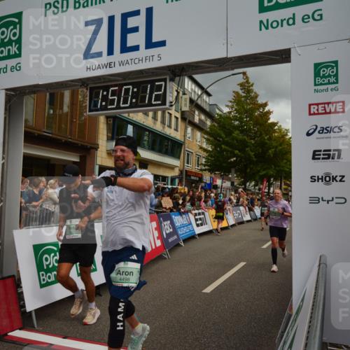 20.09.2026 - PSD Bank Halbmarathon LAZAROV Photography http://msf.ph/oto/10551550 20.09.2026 11:50:11 Ziel 1236, 1309, 1537, 1602, 1604, 1774, 1814, 1983, 2371, 2890, 3083, 3382, 3513, 3576, 4104, 4498 meine-sportfotos.de