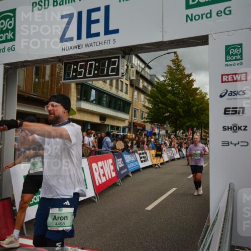 20.09.2026 - PSD Bank Halbmarathon LAZAROV Photography http://msf.ph/oto/10551551 20.09.2026 11:50:11 Ziel 1236, 1309, 1537, 1602, 1604, 1774, 1814, 1983, 2371, 2890, 3083, 3382, 3513, 3576, 4104, 4498 meine-sportfotos.de