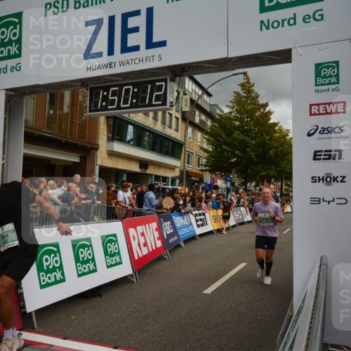 20.09.2026 - PSD Bank Halbmarathon LAZAROV Photography http://msf.ph/oto/10551553 20.09.2026 11:50:12 Ziel 1236, 1309, 1537, 1602, 1604, 1774, 1814, 1983, 2371, 2890, 3083, 3382, 3513, 3576, 4104, 4498 meine-sportfotos.de
