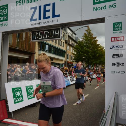 20.09.2026 - PSD Bank Halbmarathon LAZAROV Photography http://msf.ph/oto/10551559 20.09.2026 11:50:13 Ziel 1236, 1309, 1537, 1602, 1604, 1774, 1814, 1983, 2371, 2890, 3083, 3382, 3513, 3576, 4104, 4498, 4660 meine-sportfotos.de